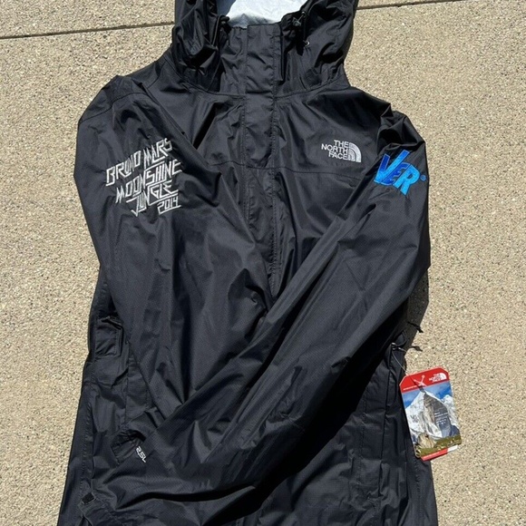 NWT Men's North Face Venture Jacket Black M * Bruno Mars Moonshine Jungle Tour * - Picture 3 of 11